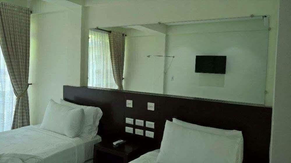 Boracay Midtown Hotel Balabag  Ngoại thất bức ảnh